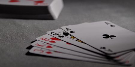How to Play in Poker Tournaments On Your iPhone