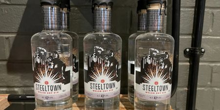 Introducing Steeltown Welsh Dry Gin with 13 delicate botanicals.